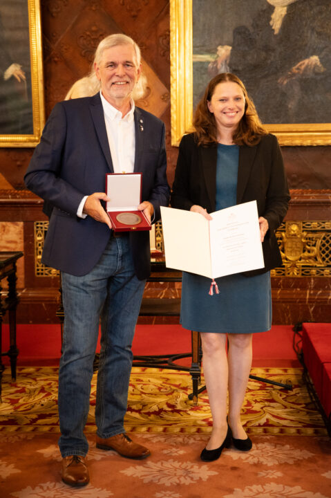 Michael mit Wirtschaftssenatorin Melanie Leonard im Hamburger Rathaus
